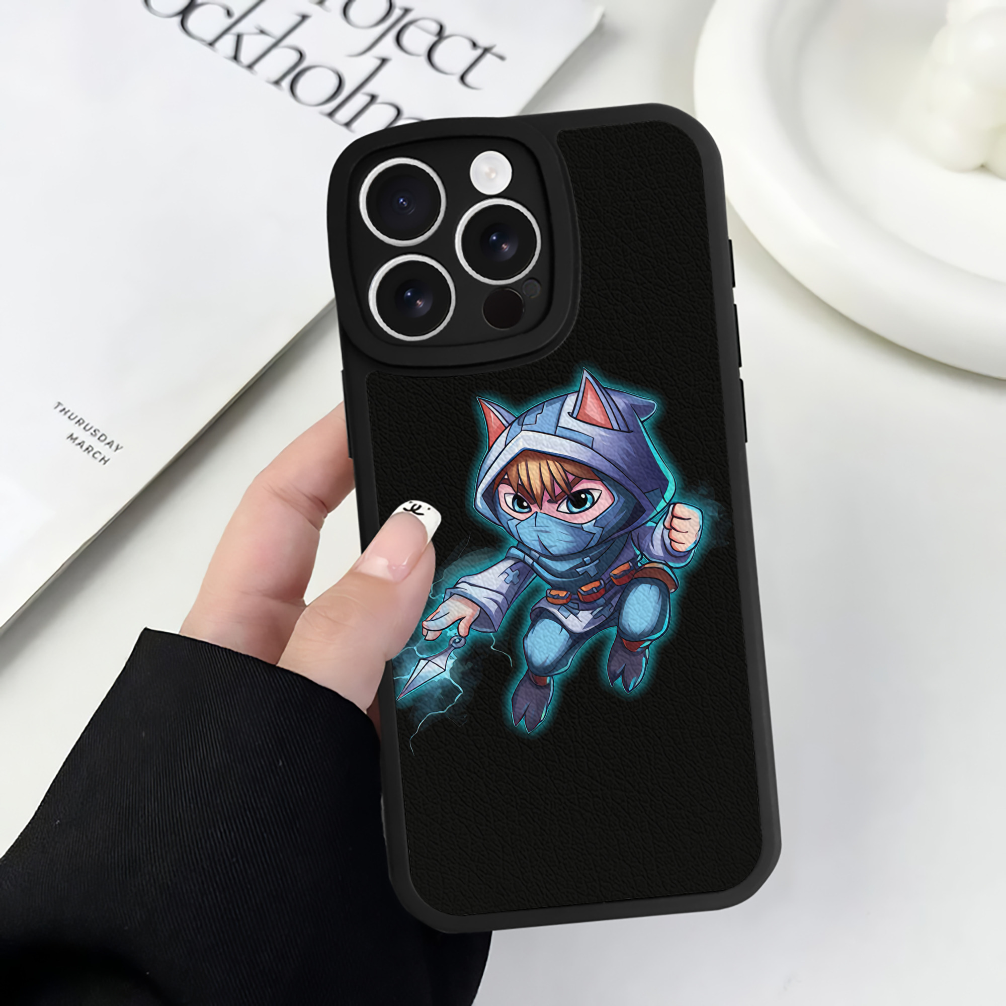 リーグ・オブ・レジェンド League of Legends LOL 【iPhone 16シリーズ対応】シリコンスマホケース（レザー調） 材質：シリコン